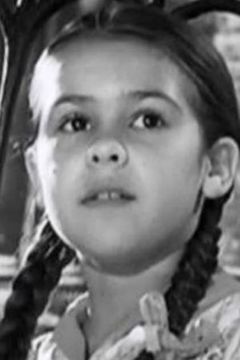 Lucy Appleby interpreta Martha (uncredited)