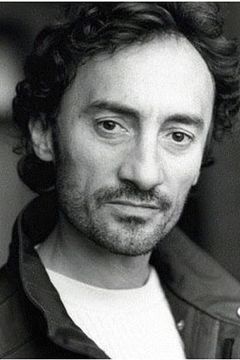 Stefano Venturi interpreta Baygon