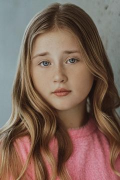 Evelyn Burke interpreta Peasant Girl