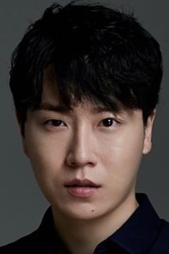 Lee Moon-bin interpreta Chinese cook