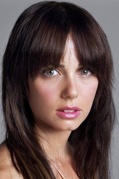 Mia Kirshner interpreta Laurie Callahan