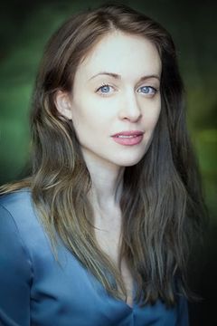 Eva-Marie Becker interpreta Opera Lighting Technician