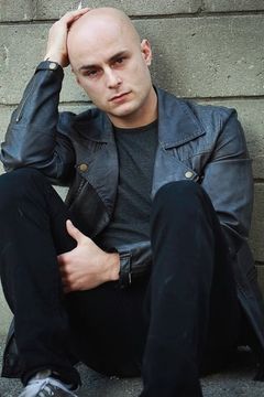 Jesse O'Neill interpreta Corporal Winston