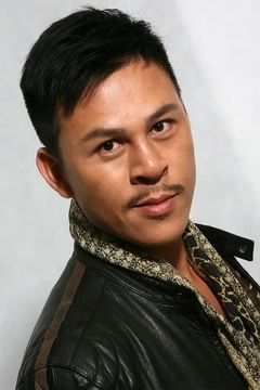 Xing Yu interpreta Tam King-Yiu
