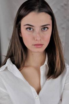 Nicole Delfino interpreta Roberta