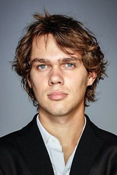 Ellar Coltrane interpreta Mason Evans Jr.