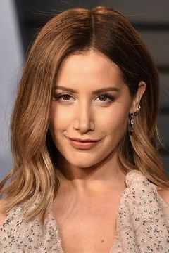 Ashley Tisdale interpreta Maddie Fitzpatrick