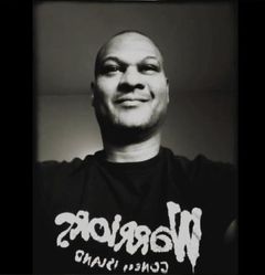Carlton Holder interpreta Street Gang Member #5