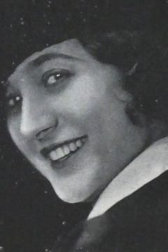 Jone Morino interpreta Mesmè