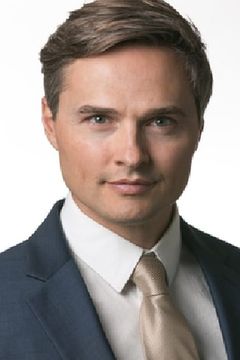 Matthew Mesler interpreta Psychologist #1