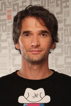Todd Sampson interpreta Provost