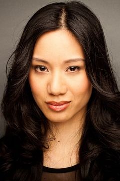 Elena Juatco interpreta Olivia Hayes
