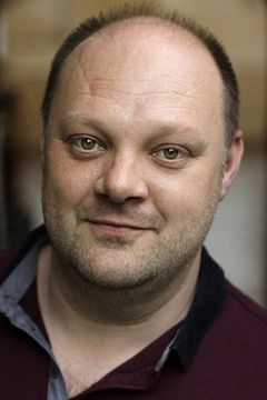 Daniel Fearn interpreta Pawnbroker