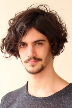 Caio Horowicz interpreta Pimpão