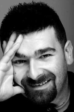Damir Kustura interpreta Sokol