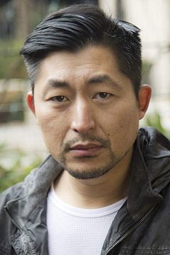 Martin Chan interpreta G.I. Joe Soldier (uncredited)