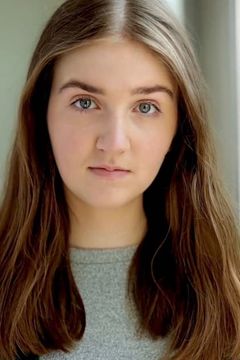 Cailyn Peddle interpreta Recital Kid (uncredited)