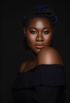 Zenzi Williams interpreta Jabari Woman