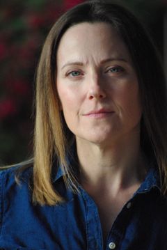Ann Reilly interpreta ICU Nurse