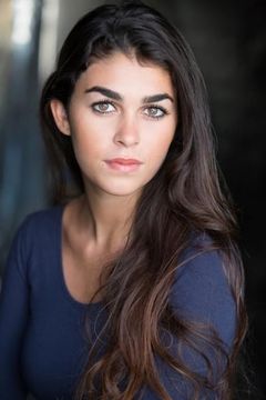 Natacha Karam interpreta Jasmine