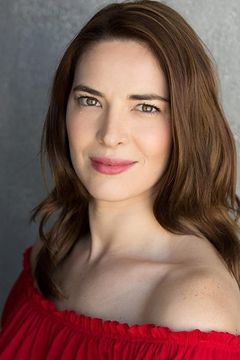 Haley Bishop interpreta Person in Park