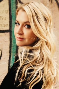 Jamie Anderson interpreta Ilene