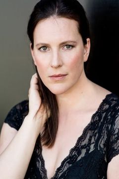 Anne Weinknecht interpreta Sophie Tietze