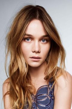 Imogen Waterhouse interpreta Chloe