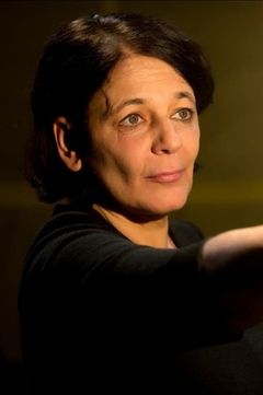 Giovanna Mori interpreta Psicologa