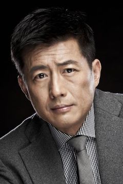 Gao Shuguang interpreta Director Liu