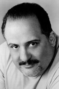 Frank Medrano interpreta Walt