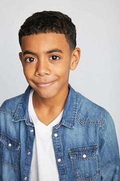 Shomoy James Mitchell interpreta Newton / Newton Star (voice)