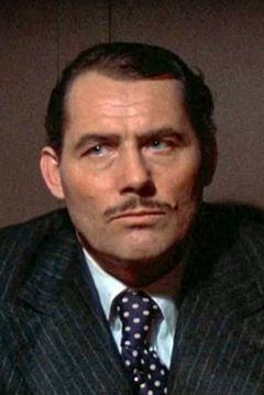 Robert Shaw interpreta Chemist at Police Exhibition
