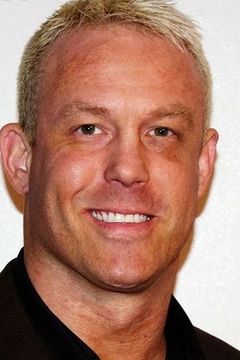 Ken Anderson interpreta MCPO Carter Holt