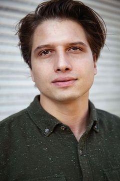 Dimitri Stapfer interpreta Markus Birri