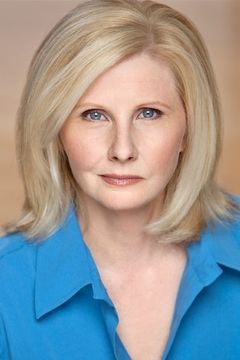 Jane Fergus interpreta Reporter #4