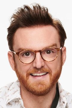 Frank Cox-O'Connell interpreta Pastor Allan