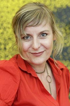 Catherine Salée interpreta Gladys Valée