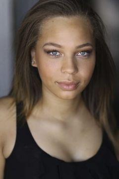 Jordyn McDempsey interpreta Das Sound Machine