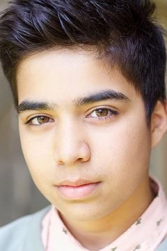 Jaedon Siewert interpreta Wiseman