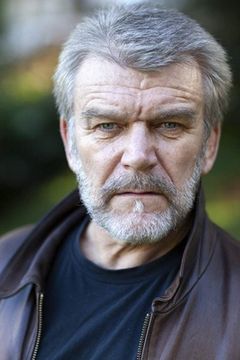 Kristof Kaczmarek interpreta Commander Korda