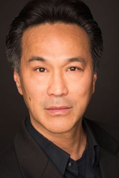 Chris Chinn interpreta Gang Member (uncredited)