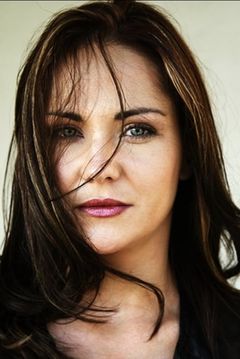 Jade Harlow interpreta Monica