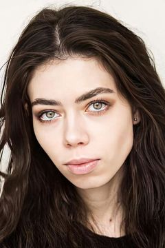 Alena Gurevich interpreta Clara