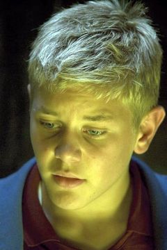 Nicklas Svale Andersen interpreta Mathias