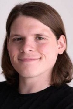 Hunter Clayton Dixon interpreta Additional Voices (voice)