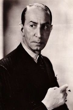 Gibb McLaughlin interpreta Godwin