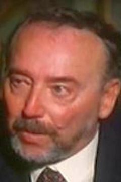 Salvatore Iacono interpreta portiere del palazzo