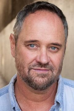 Lance Guest interpreta Griffin