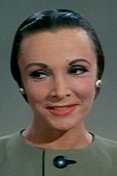 Judy Landon interpreta Olga Mara (uncredited)